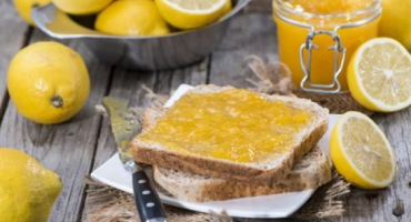 Top 5 podrobných receptů na citronovou a pomerančovou marmeládu na zimu